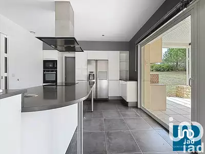 Maison, 180 m²