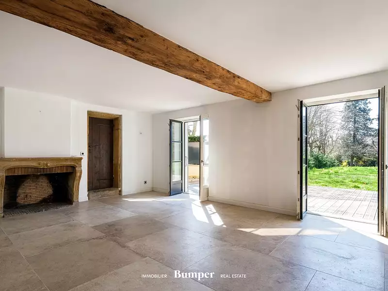 Maison, 244 m²