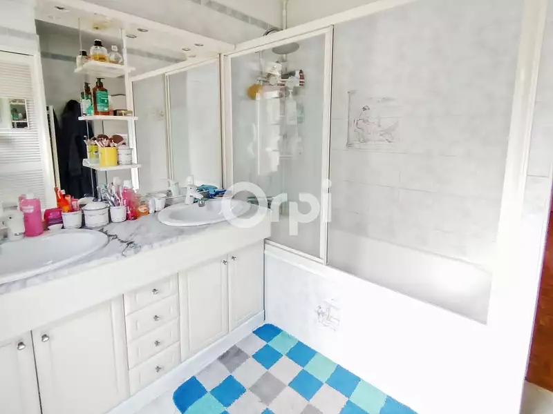 Maison, 84 m²