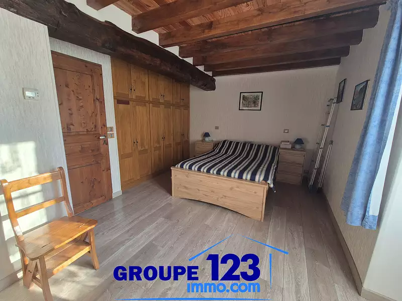Maison, 207 m²
