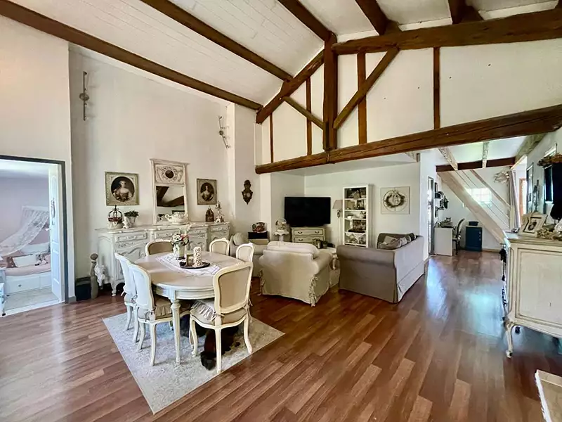 Maison, 350 m²