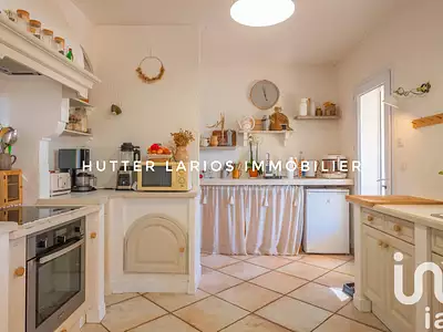 Maison, 231 m²