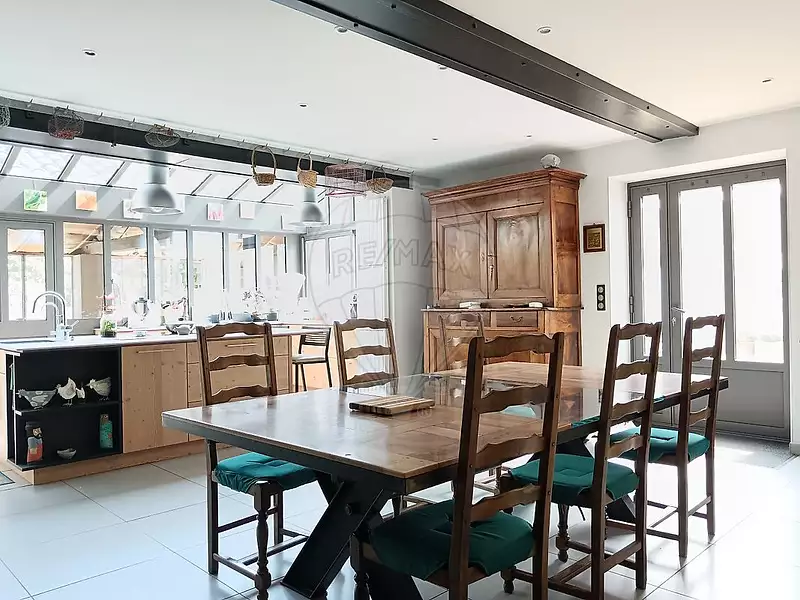 Maison, 296 m²