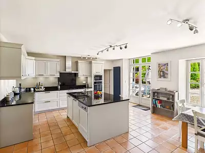 Maison, 382 m²