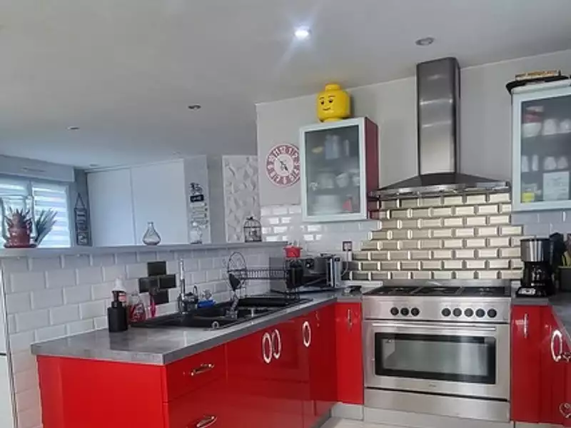 Maison, 94 m²