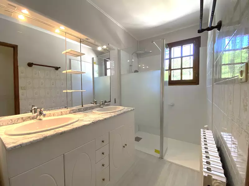 Maison, 94 m²