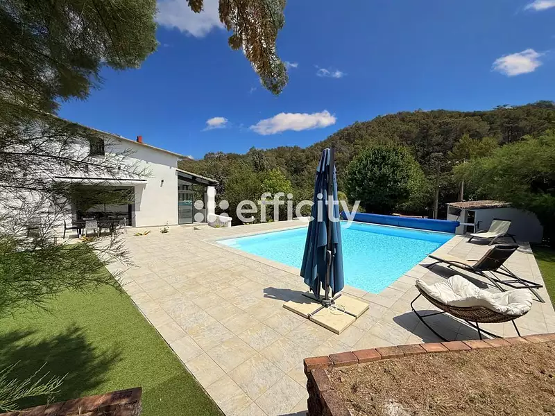 Maison, 203 m²