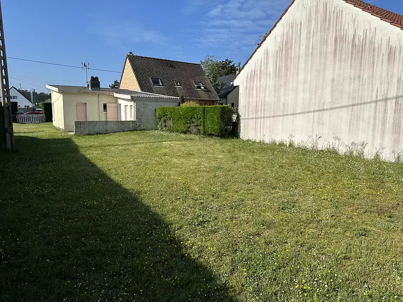 Terrain, 235 m²