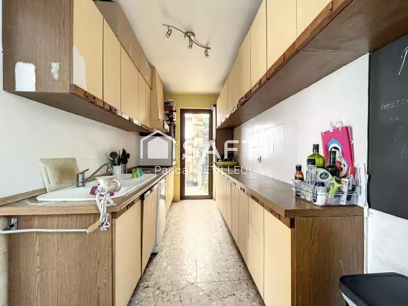 Maison, 176 m²