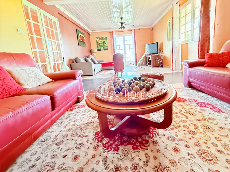 Maison, 217 m²