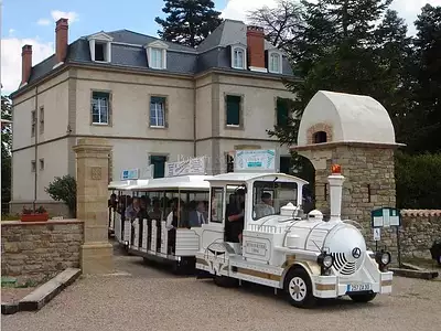 Maison, 3 500 m²