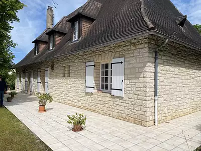 Maison, 277 m²