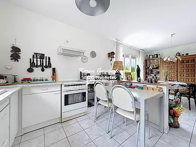 Maison, 77 m²