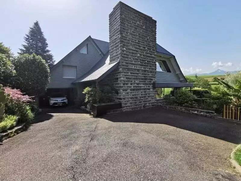 Maison, 230 m²