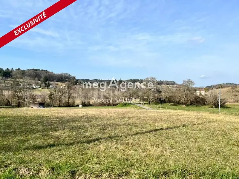 Terrain, 1 820 m²