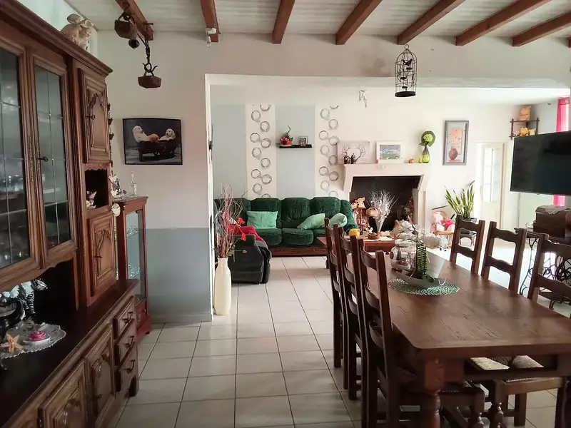 Maison, 253 m²