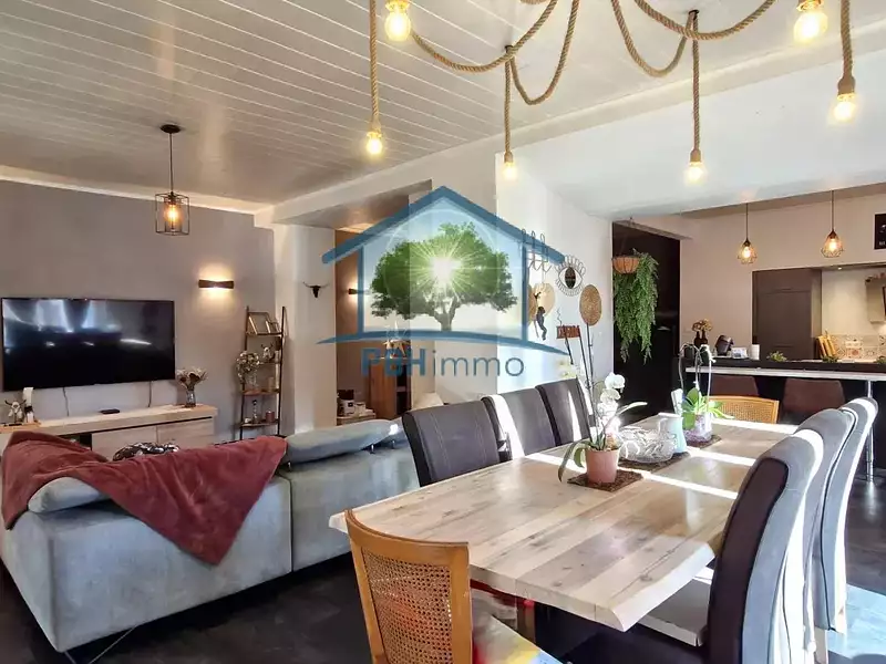 Maison, 145 m²
