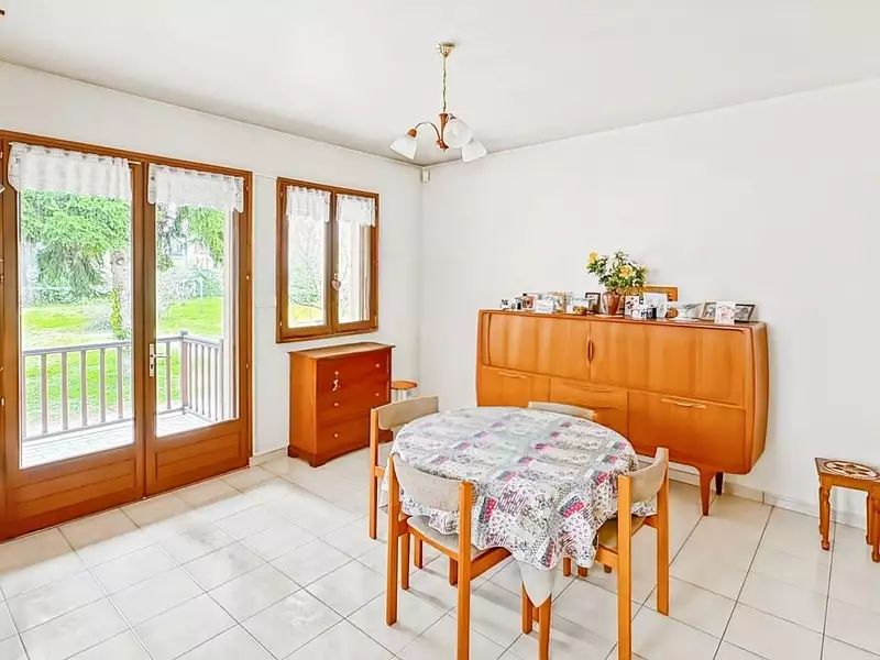 Maison, 185 m²