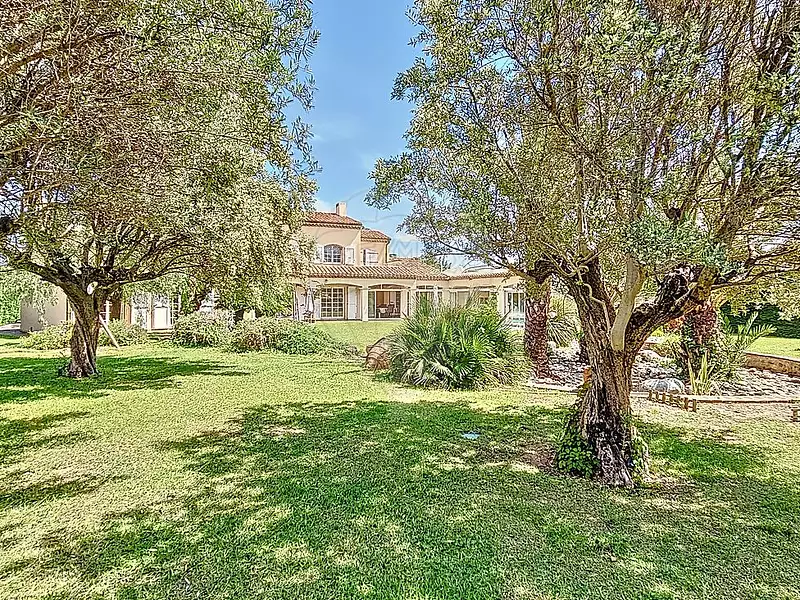 Maison, 310 m²