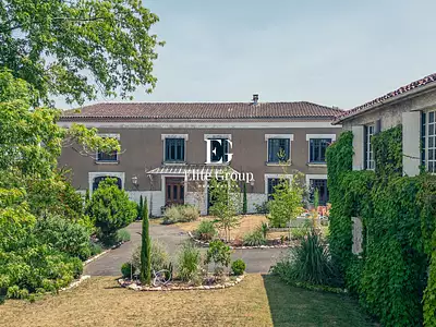 Maison, 310 m²