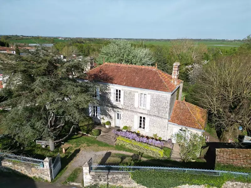 Maison, 151 m²