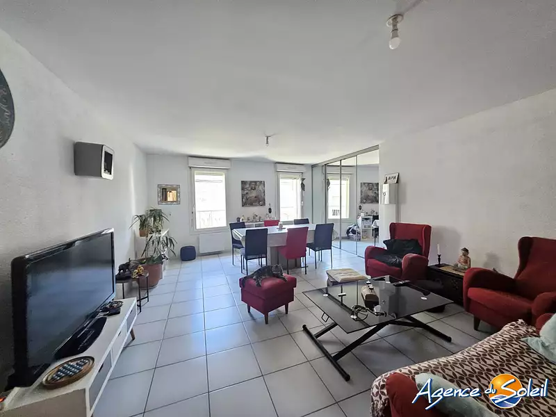 Immeuble, 145 m²