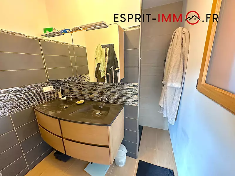 Maison, 141 m²