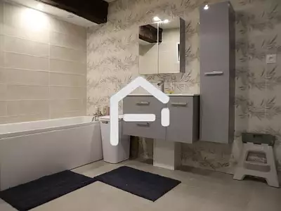 Maison, 240 m²
