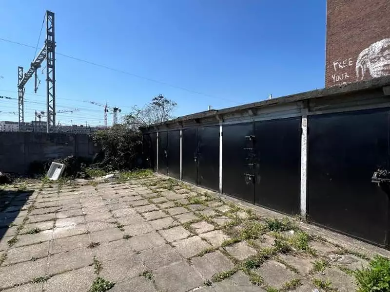 Parking, 12 m²