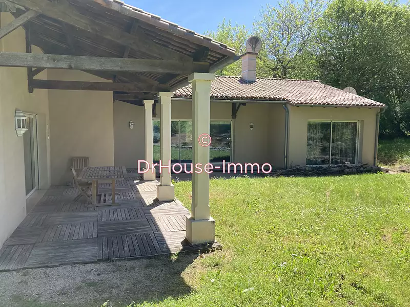 Maison, 280 m²