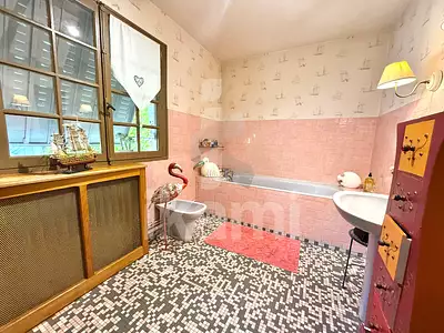 Immeuble, 329 m²