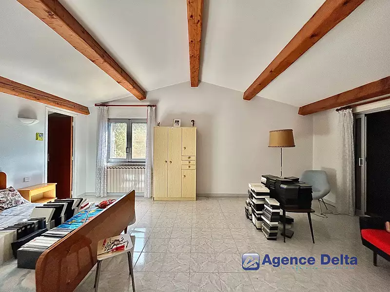 Maison, 176 m²