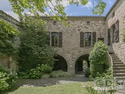 Maison, 331 m²