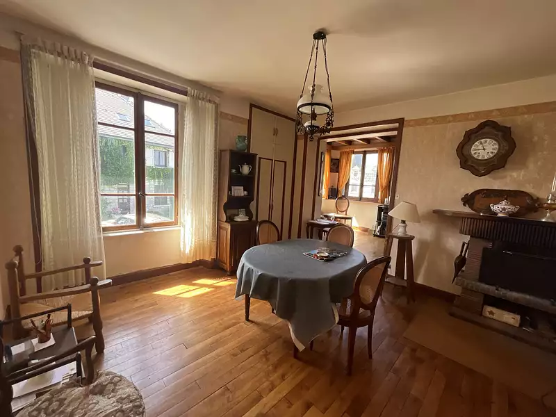 Maison, 218,81 m²