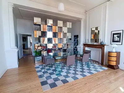 Maison, 650 m²