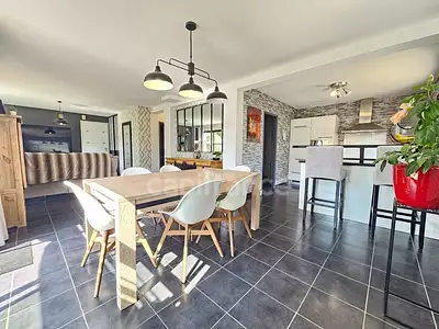 Maison, 115 m²