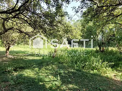 Terrain, 6 393 m²