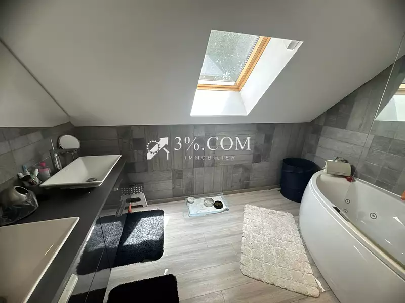 Maison, 194 m²