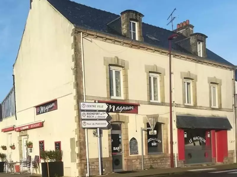 Immeuble, 119 m²