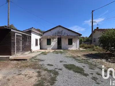Terrain, 900 m²