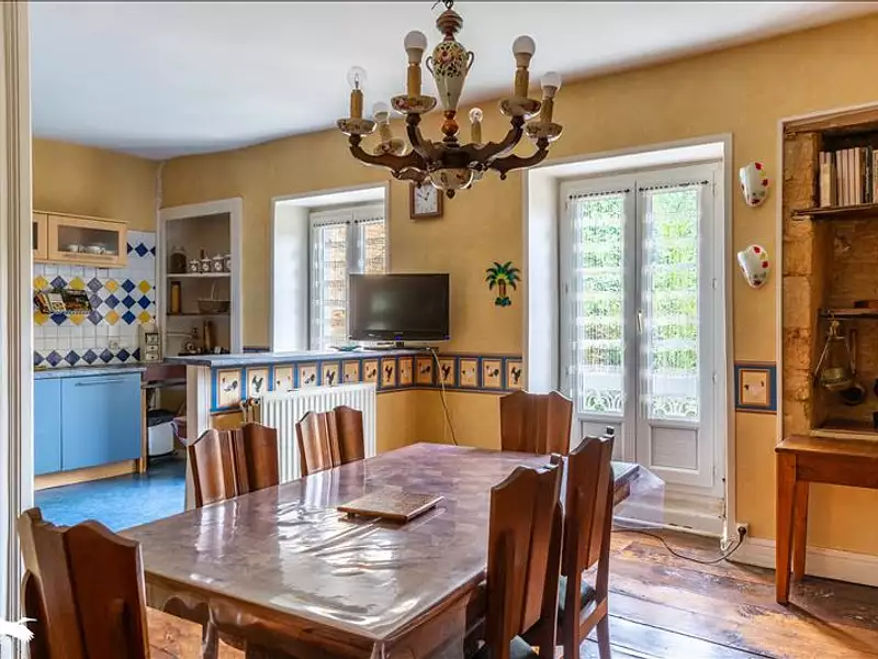 Maison, 220 m²