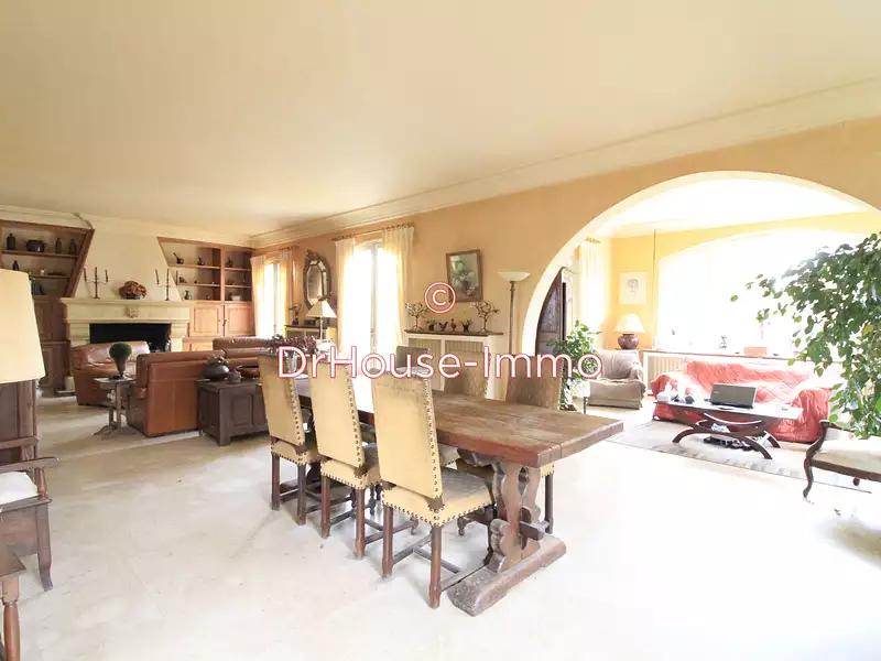 Maison, 320 m²