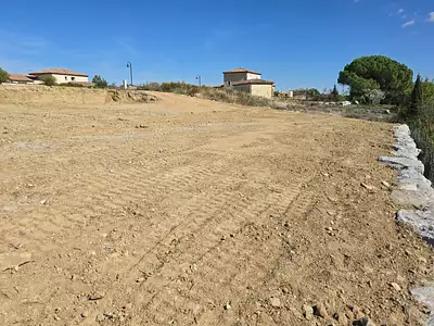 Terrain, 738 m²