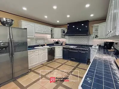 Maison, 350 m²