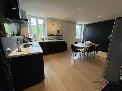 Maison, 280 m²