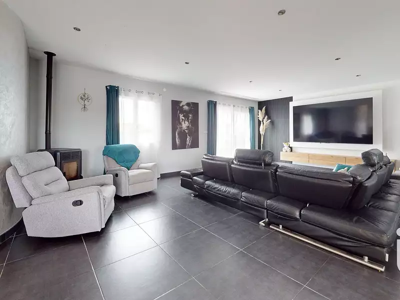 Maison, 191 m²
