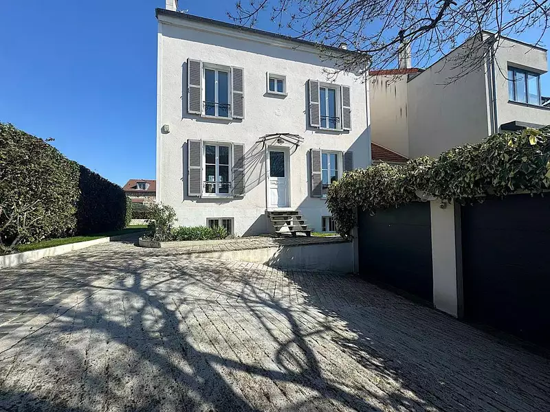 Maison, 176 m²