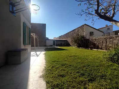 Maison, 242 m²
