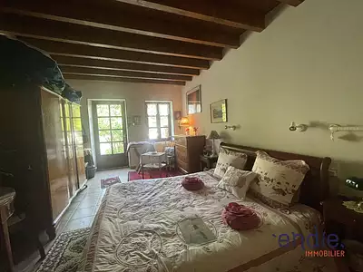 Maison, 230 m²