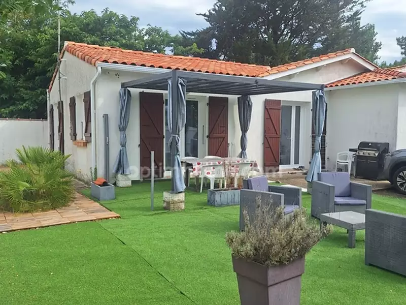 Maison, 83 m²